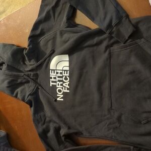 North face hoodie nwot
